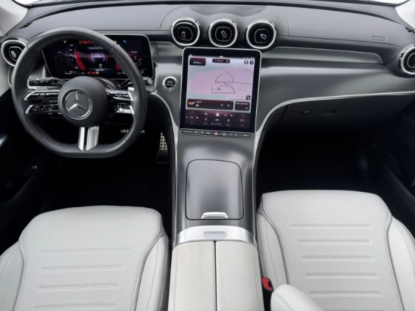 GLC 300 e AMG Line 4Matic DIGITAL LIGHT NAVI 20'