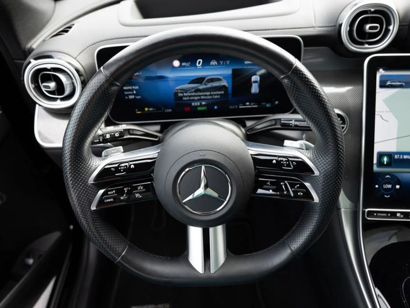 GLC 400 e 4M AMG-Sport/Pano/Burm/AHK/Night/Distr