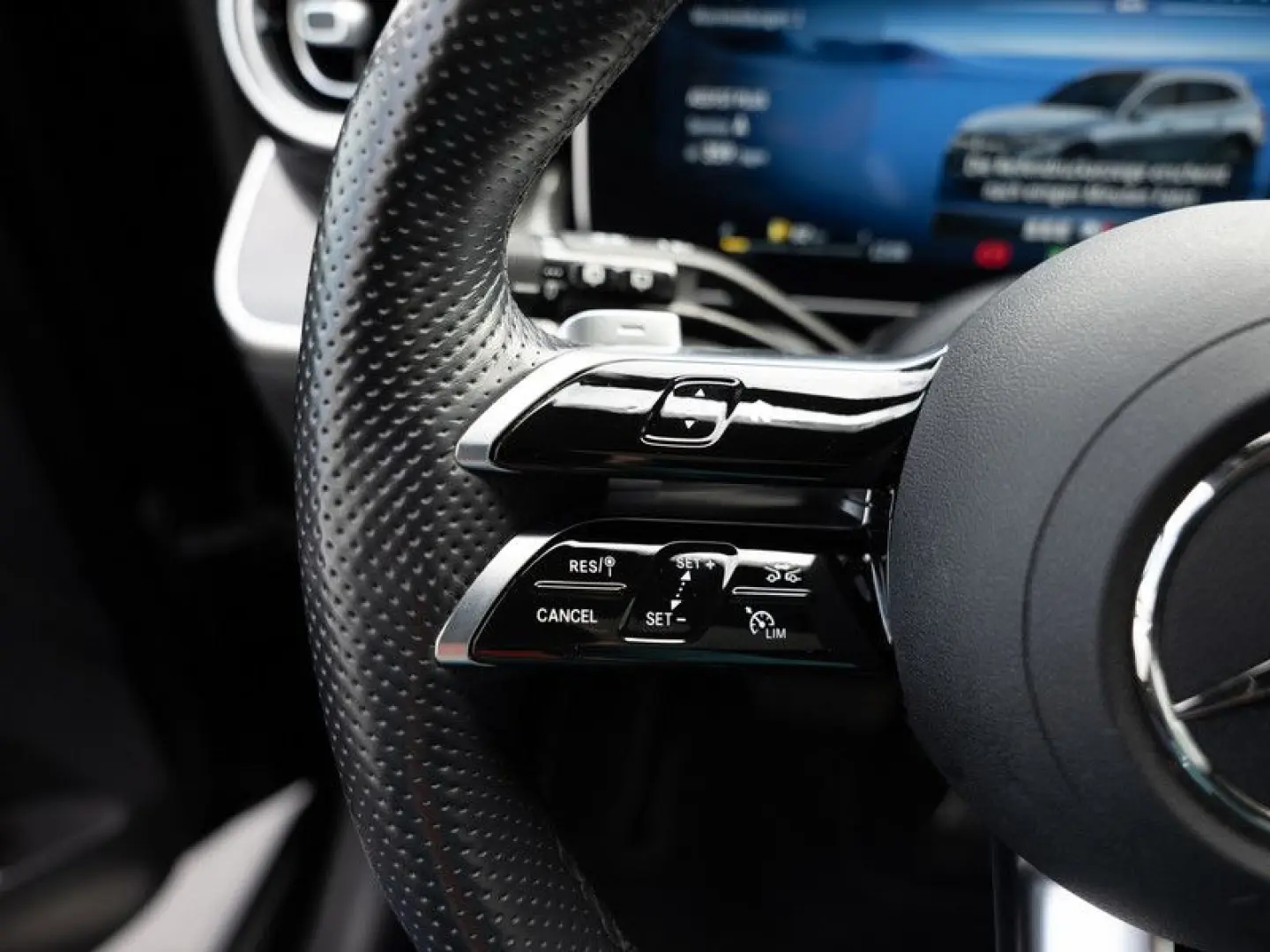 GLC 400 e 4M AMG-Sport/Pano/Burm/AHK/Night/Distr