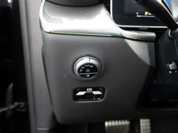 GLC 400 e 4M AMG-Sport/Pano/Burm/AHK/Night/Distr