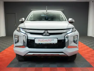 Mitsubishi L200 Double Cab 2.2 DI-D A/T Instyle