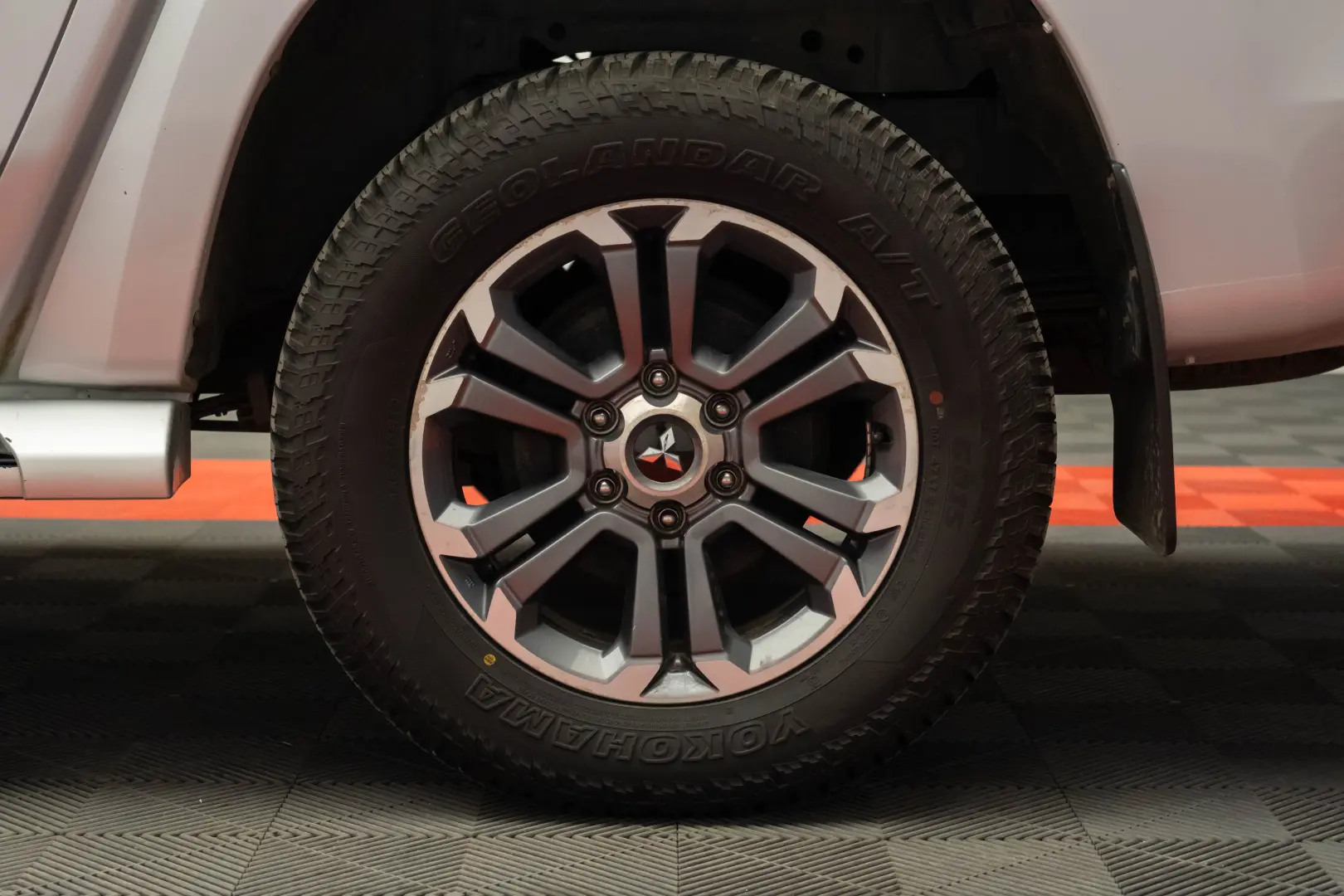 Mitsubishi L200 Double Cab 2.2 DI-D A/T Instyle