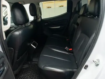Mitsubishi L200 Double Cab 2.2 DI-D A/T Instyle