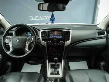 Mitsubishi L200 Double Cab 2.2 DI-D A/T Instyle