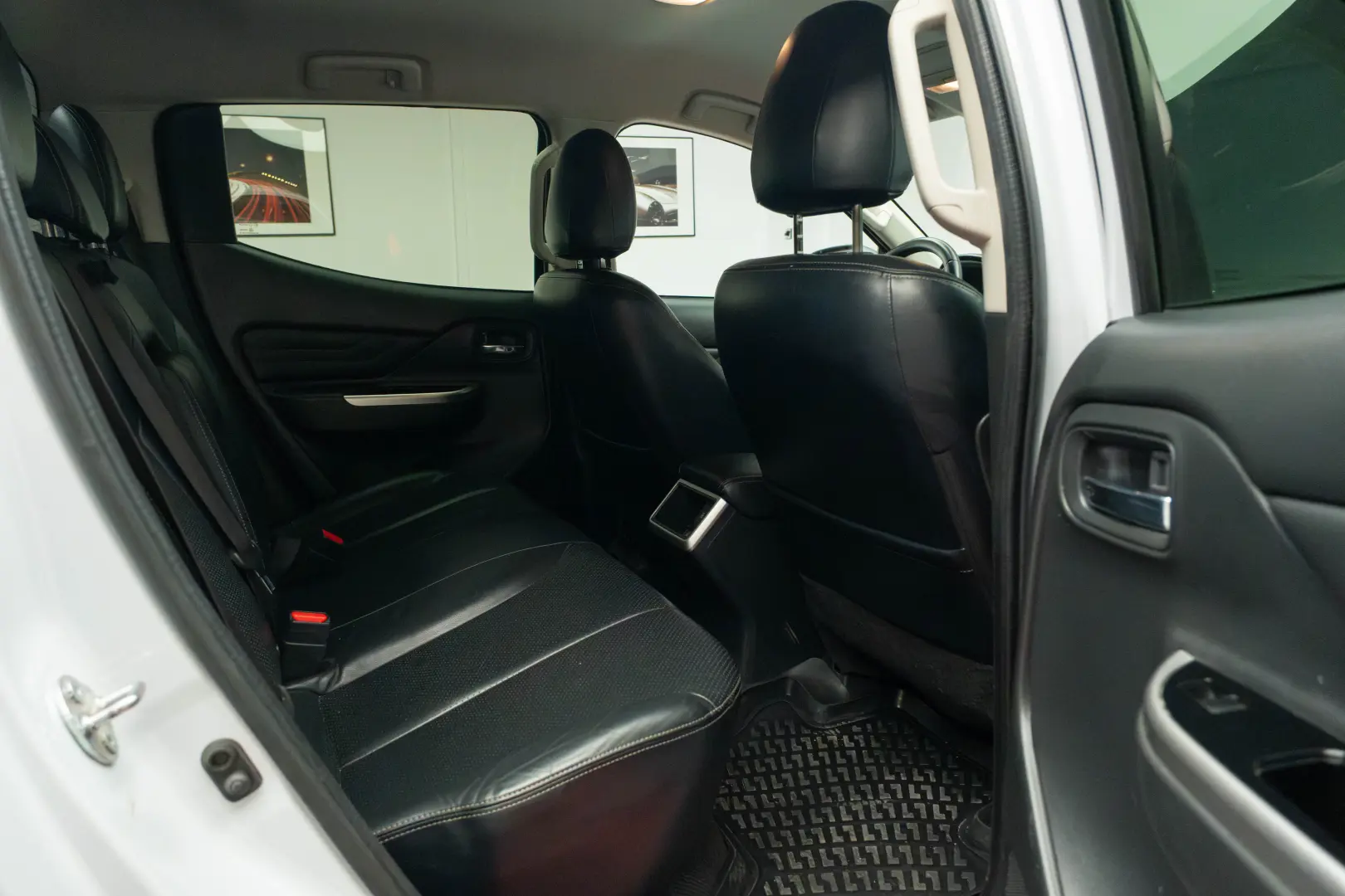 Mitsubishi L200 Double Cab 2.2 DI-D A/T Instyle