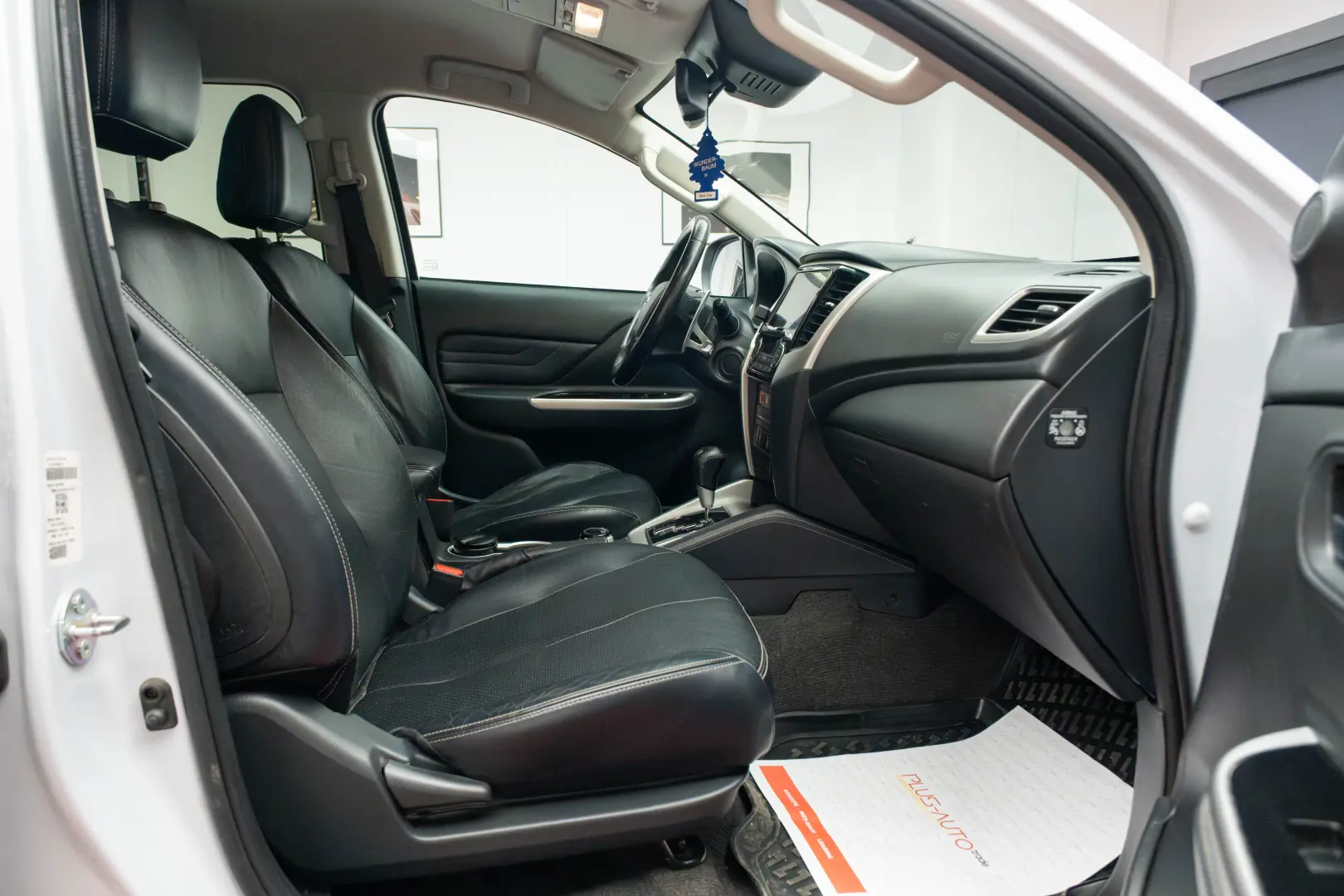 Mitsubishi L200 Double Cab 2.2 DI-D A/T Instyle