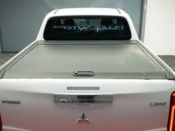 Mitsubishi L200 Double Cab 2.2 DI-D A/T Instyle