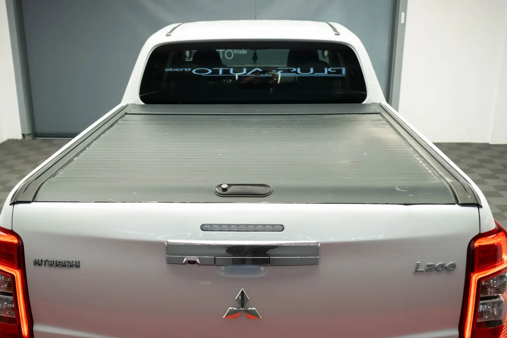 Mitsubishi L200 Double Cab 2.2 DI-D A/T Instyle