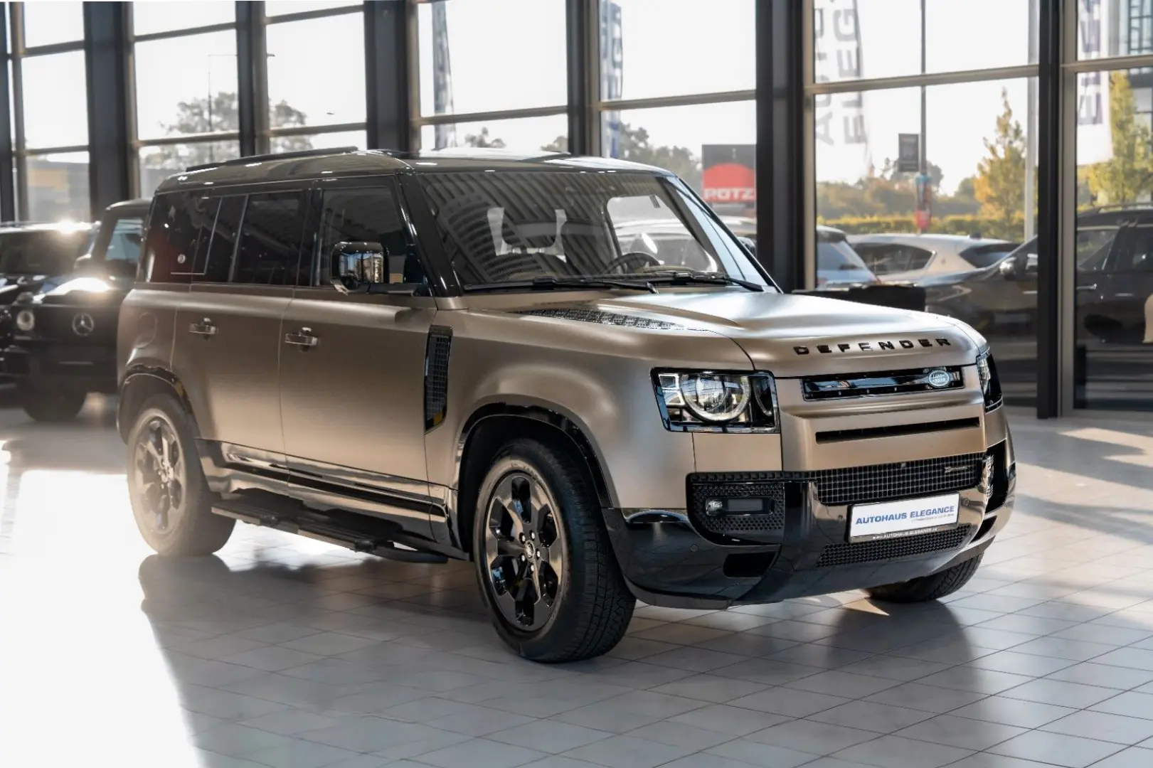 Defender 110 X-Dynamic HSE*MERIDIAN*HUD*14-WEGE*