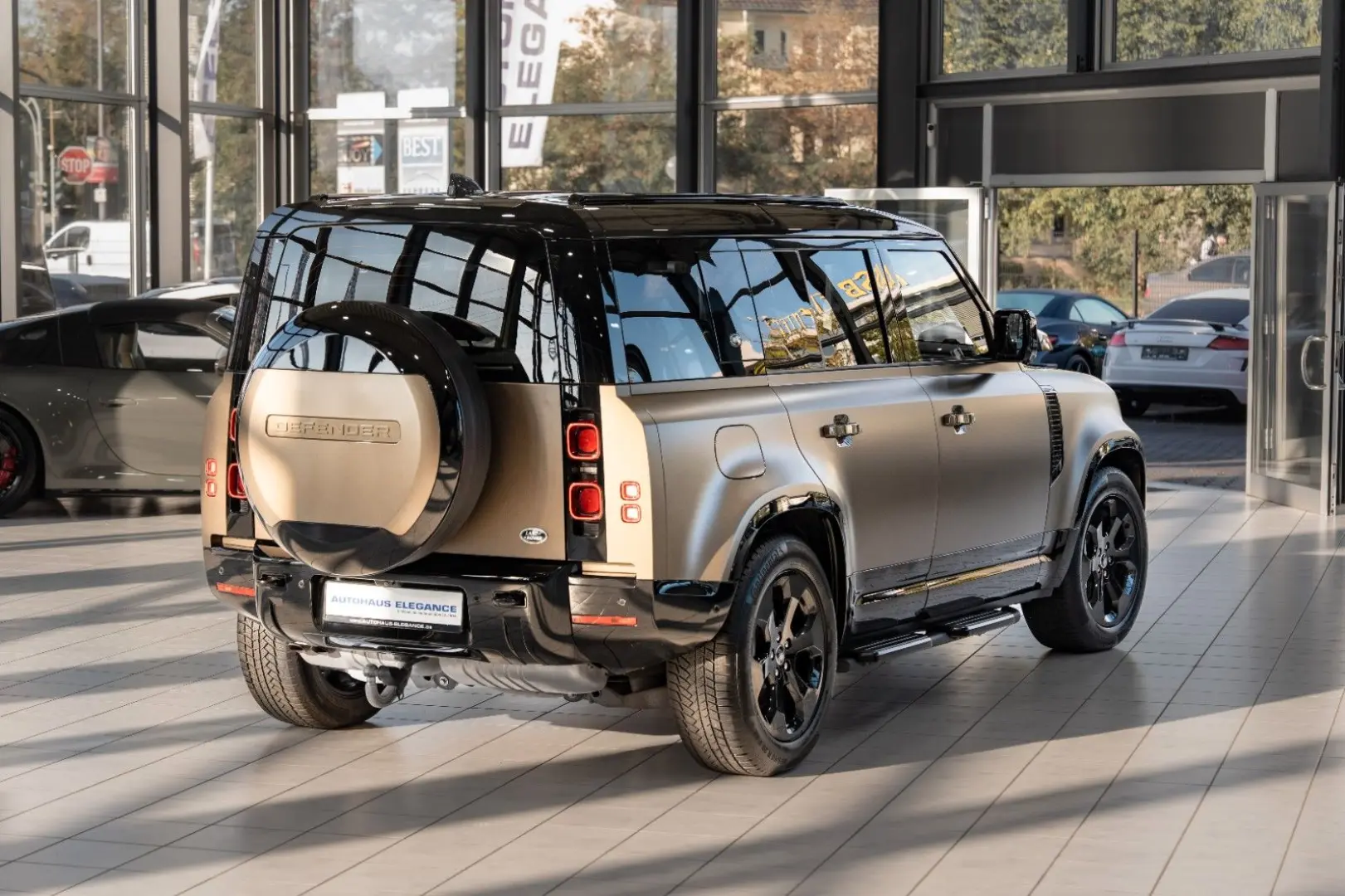 Defender 110 X-Dynamic HSE*MERIDIAN*HUD*14-WEGE*