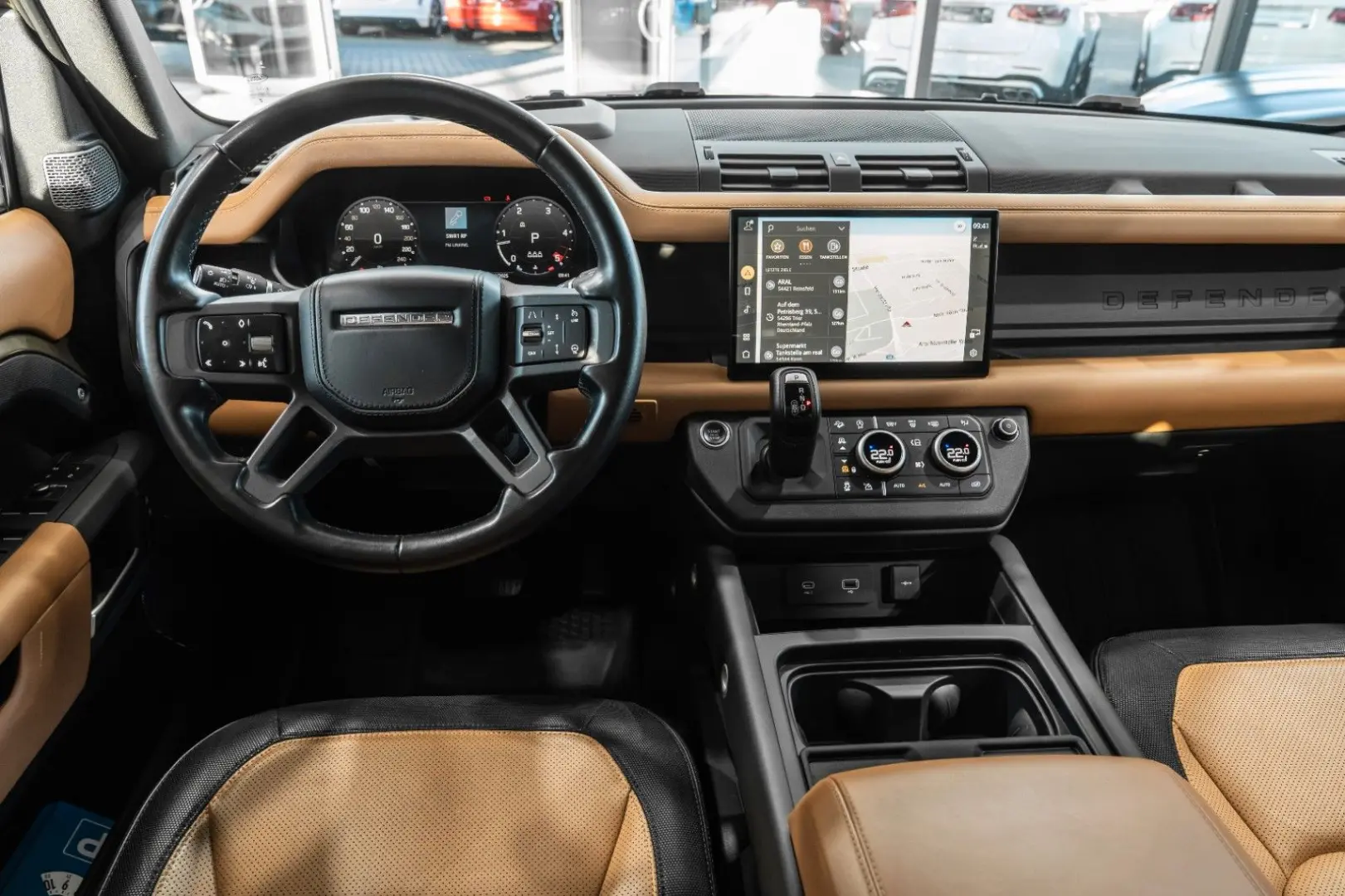 Defender 110 X-Dynamic HSE*MERIDIAN*HUD*14-WEGE*