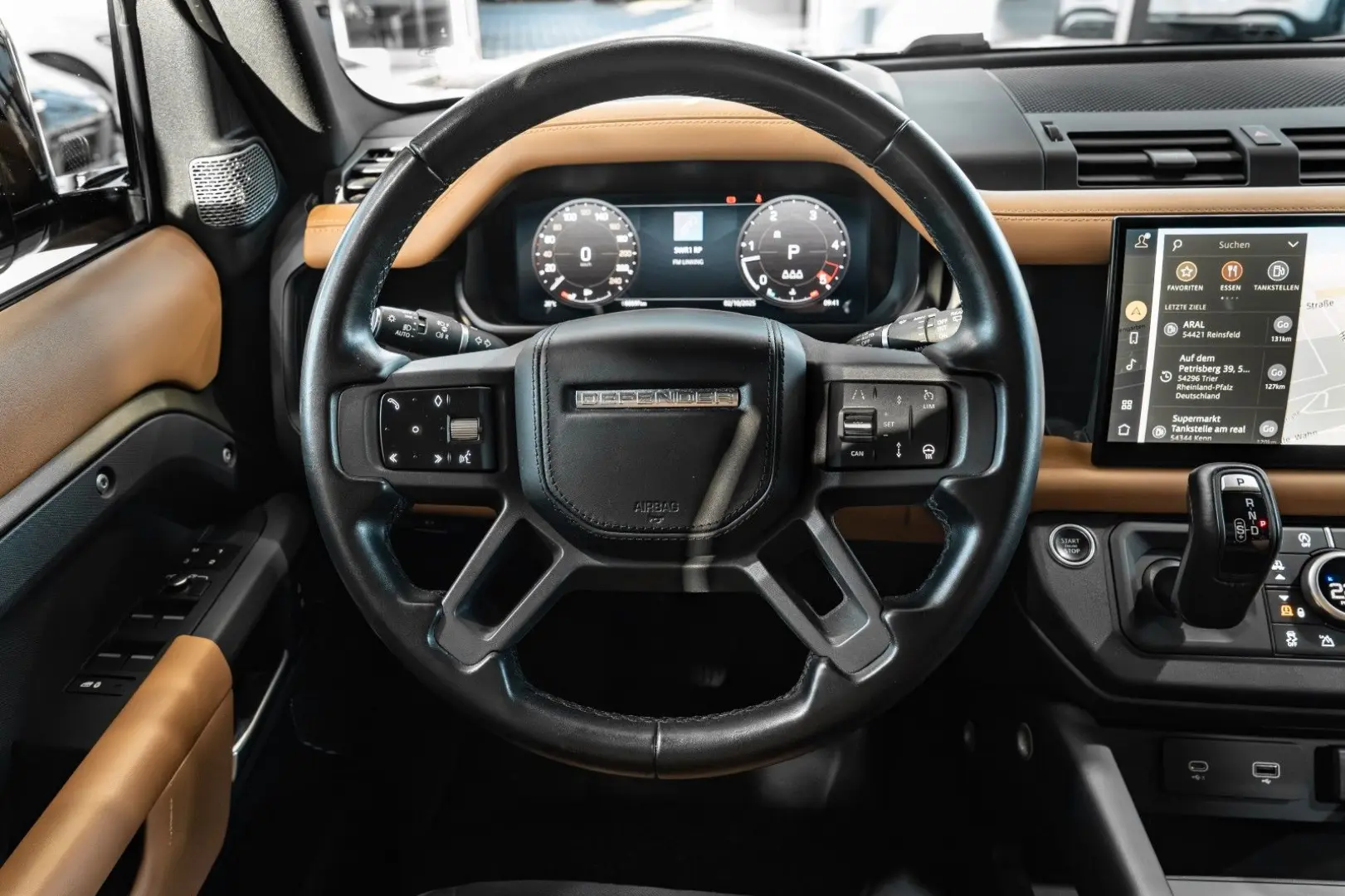 Defender 110 X-Dynamic HSE*MERIDIAN*HUD*14-WEGE*