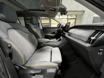 Skoda Kodiaq TDI 4x4 Selection AHK ACC 5JG Matrix Pano