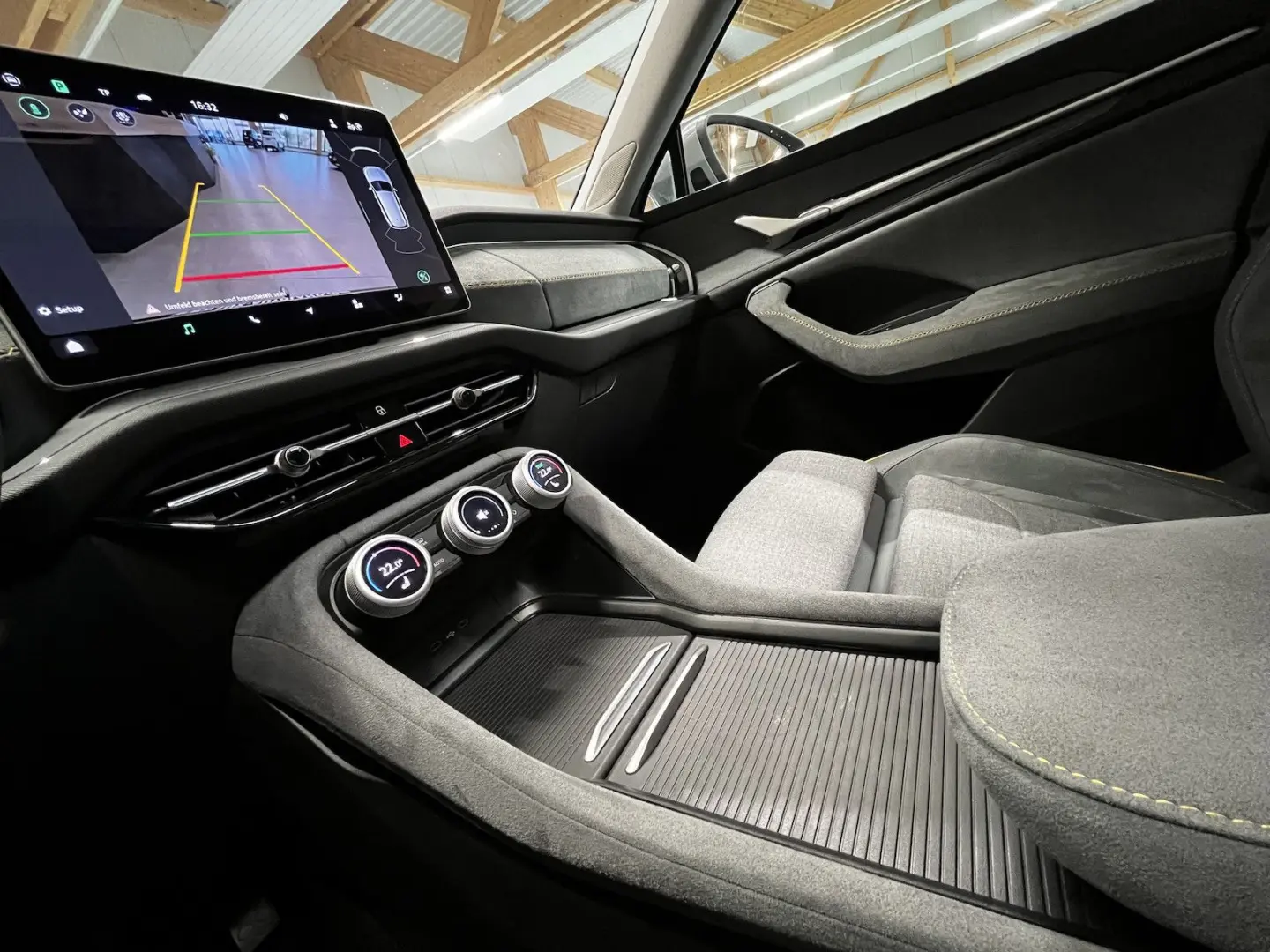 Skoda Kodiaq TDI 4x4 Selection AHK ACC 5JG Matrix Pano