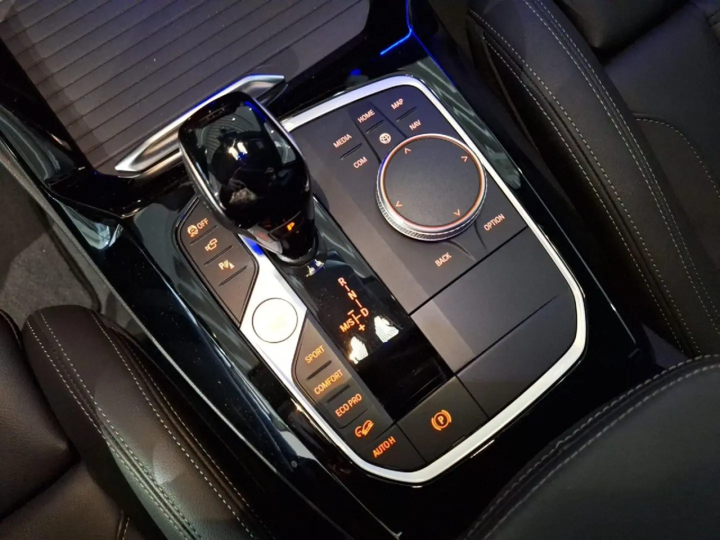 X3 M40i DA+ ACC HUD RFK LCP AHK Pano StdHzg