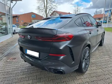 X6 M50 i Black Vermilion