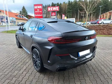 X6 M50 i Black Vermilion