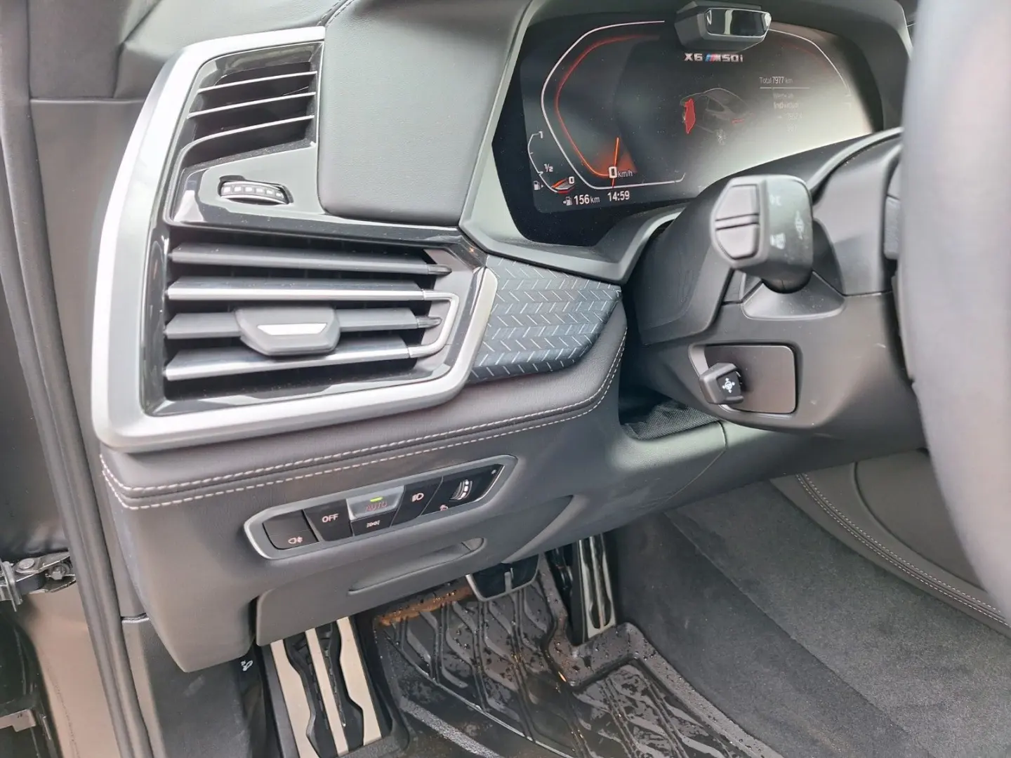 X6 M50 i Black Vermilion
