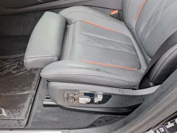 X6 M50 i Black Vermilion