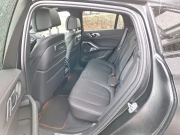 X6 M50 i Black Vermilion