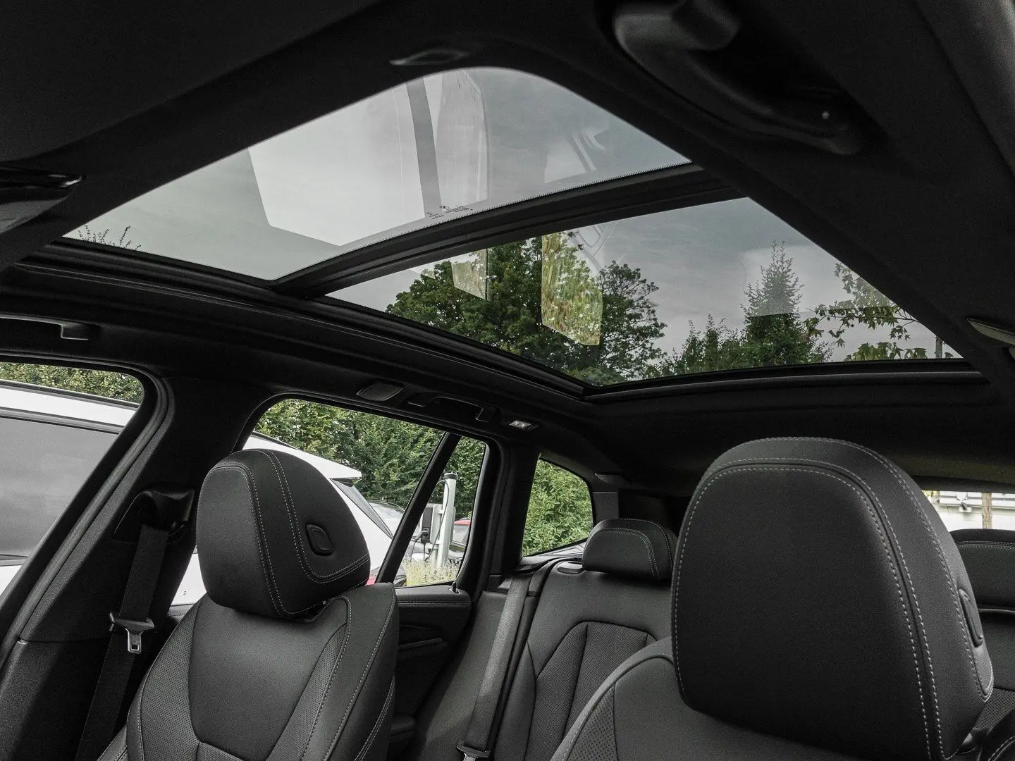 X3 M40i PANO+LASER+LCPROF+DRIVASS+KOMF+HIFI+HEAD