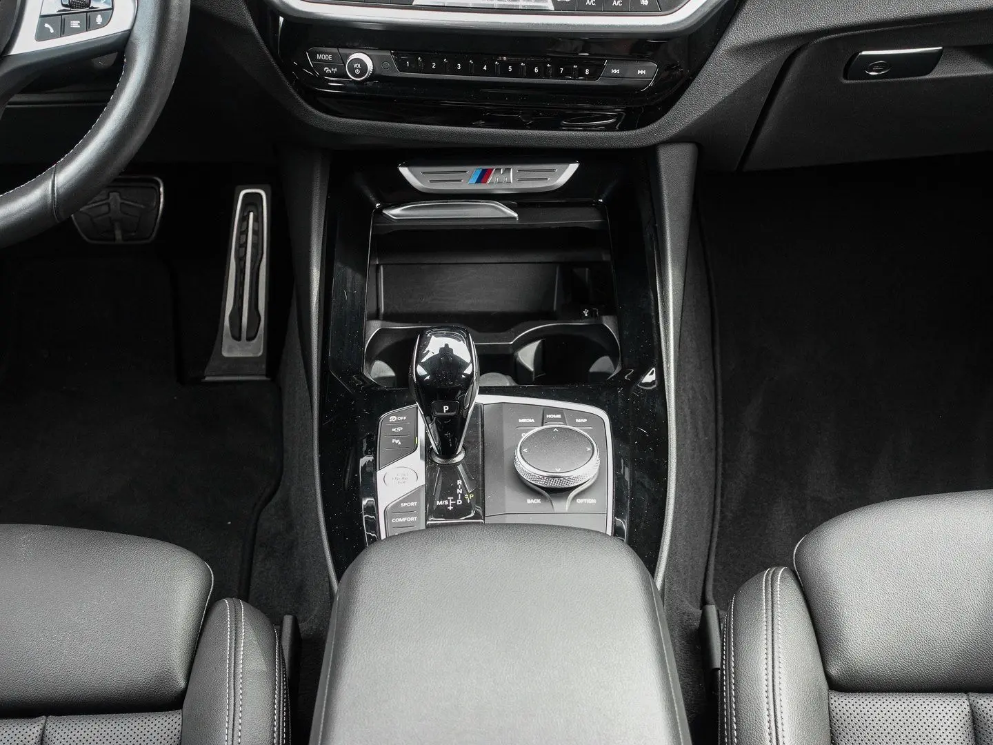 X3 M40i PANO+LASER+LCPROF+DRIVASS+KOMF+HIFI+HEAD