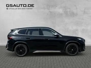 iX1 xDrive30 X-Line PANO ACC AdapLED H&K HUD 19'