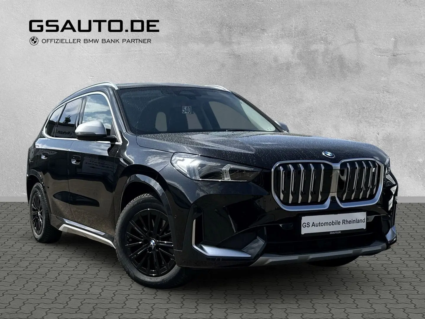 iX1 xDrive30 X-Line PANO ACC AdapLED H&K HUD 19'