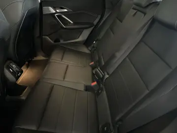 iX1 xDrive30 X-Line PANO ACC AdapLED H&K HUD 19'