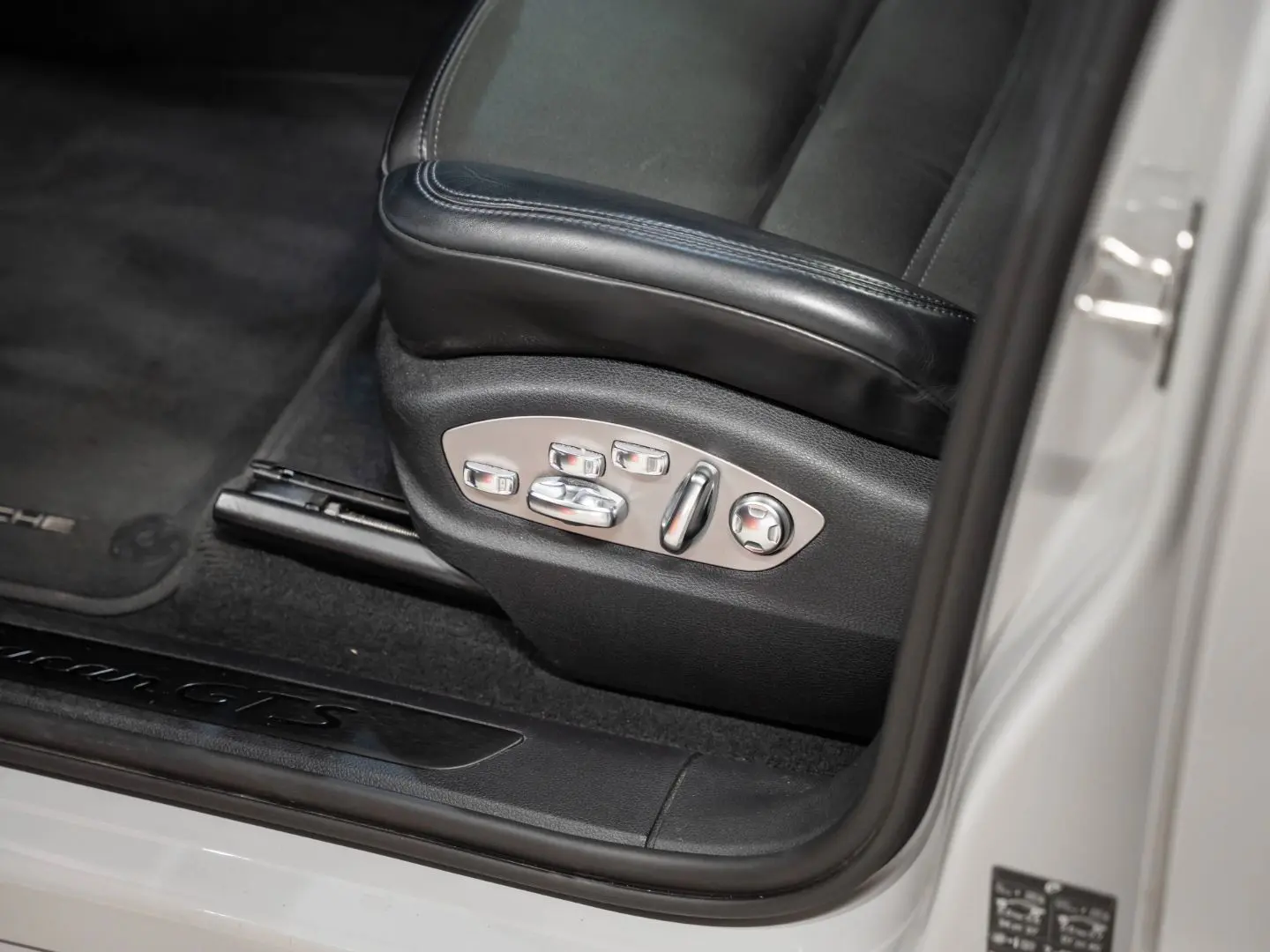 Macan GTS BOSE Panorama Surround View Panorama