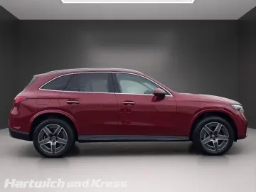 GLC 300 e 4MATIC AMG-Line+AHK+Digital-Light+Burm