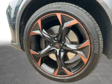 Formentor VZ 2.0 TSI DSG 4Drive Navi LED SHZ PDC