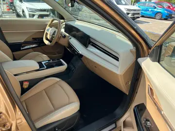 KG Mobility Actyon