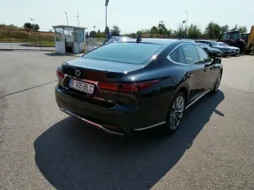 LEXUS LS500H President
