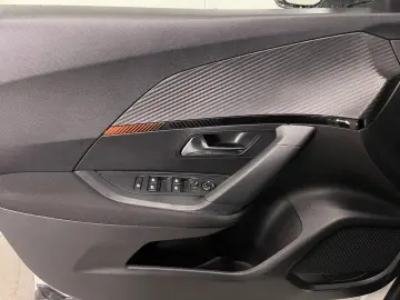 Peugeor 2008