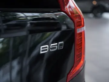 XC90 Plus Bright AWD *7-locuri