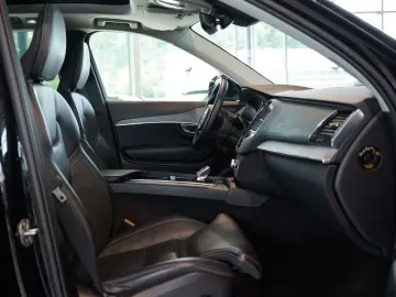 XC90 Plus Bright AWD *7-locuri
