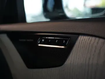 XC90 Plus Bright AWD *7-locuri
