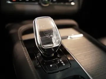 XC90 Plus Bright AWD *7-locuri