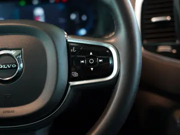 XC90 Plus Bright AWD *7-locuri