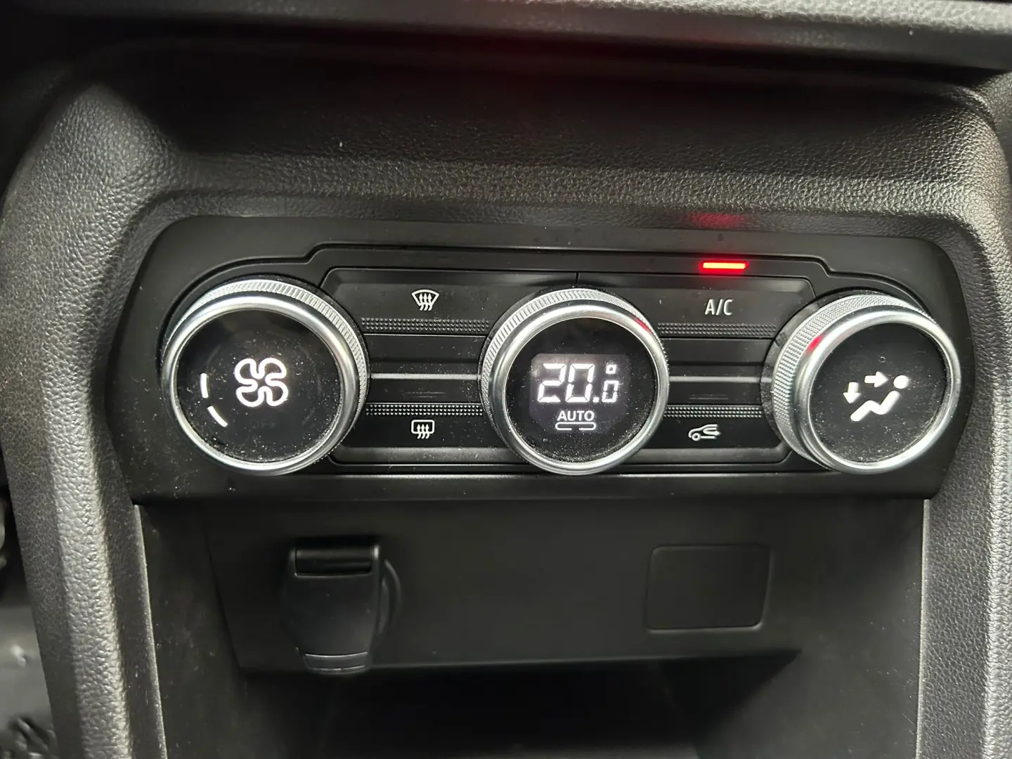 Dacia Sandero Stepway TCe 90 MT6 Comfort