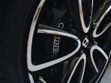 Continental GT V8 Azure - Styling spec.