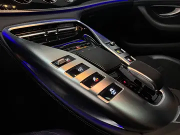 AMG GT 63 S 4MATIC  AERO KIT NIGHT BURM S-DACH