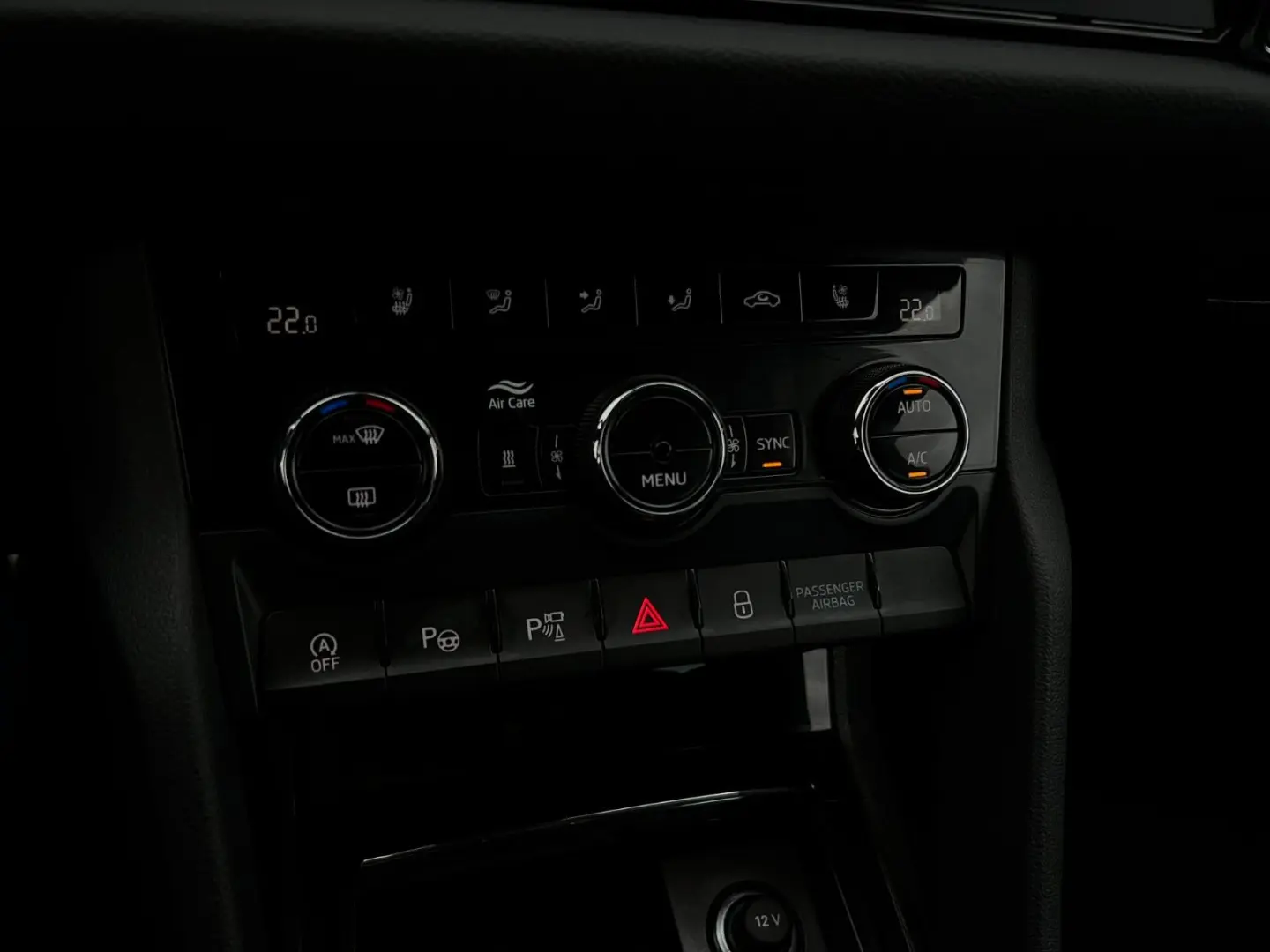 Skoda  Kodiaq L&K 4x4 VIRTUAL 360  STDHZ DCC ACC LANE
