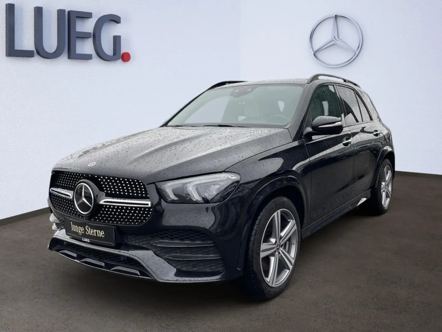 GLE 400 d 4M AMG+PANODACH+NIGHT+DISTRONIC+360°