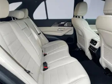 GLE 400 d 4M AMG+PANODACH+NIGHT+DISTRONIC+360°
