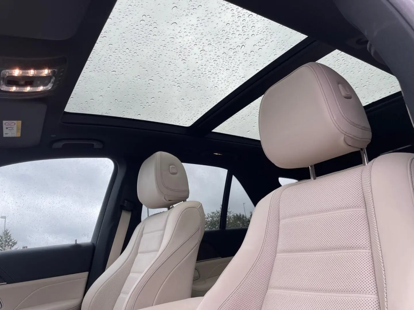 GLE 400 d 4M AMG+PANODACH+NIGHT+DISTRONIC+360°