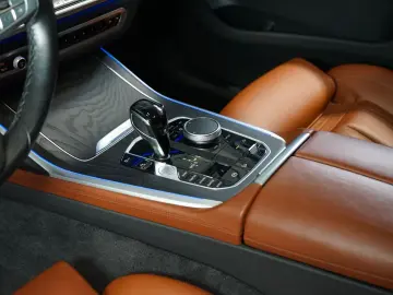 X7 40d xDRIVE PANO HUD CAMERA