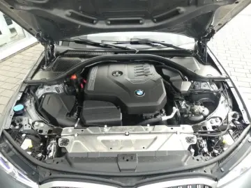 320 i M Sportpak. AHK°ACC Ad.LED°elSitze+M*Rfcam
