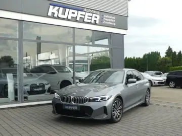 320 i M Sportpak. AHK ACC Ad.LED elSitze M Rfcam